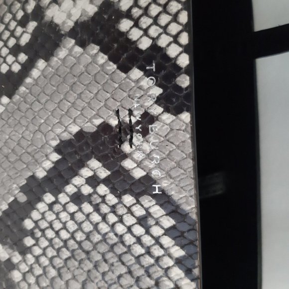 SOLD Tory Burch Block-T Embossed Snake bag - Picture 2 of 6